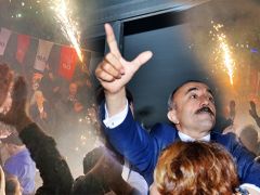 GAZİ MAHALLESİ’NDE BÜYÜK DEMOKRASİ ŞÖLENİ YAŞANDI