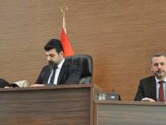 MECLİS’TE TACİZ KONUŞULDU, KOMİSYONLAR KAPIŞ KAPIŞ GİTTİ